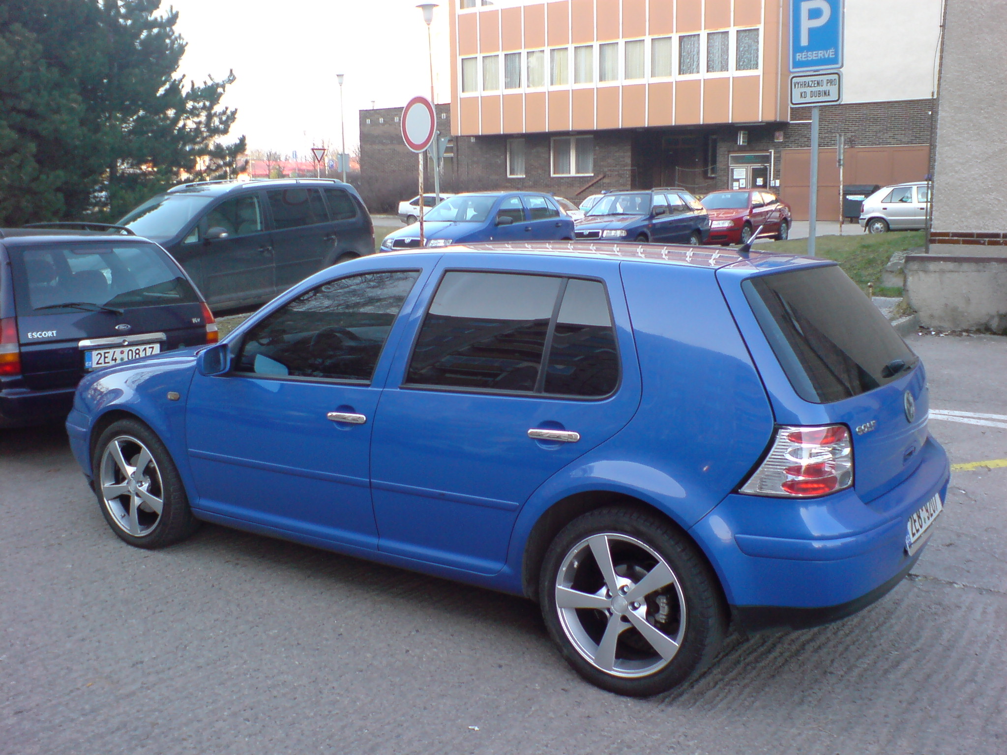Wolkswagen Golf IV 2